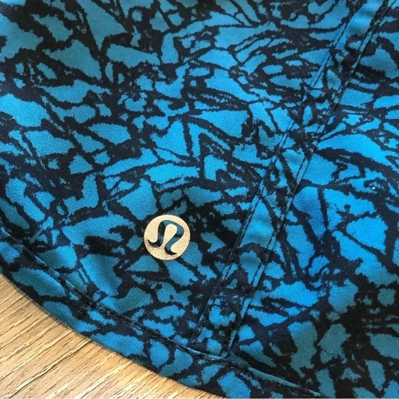 Lululemon Tracker Short blue size 4 - Picture 7 of 7